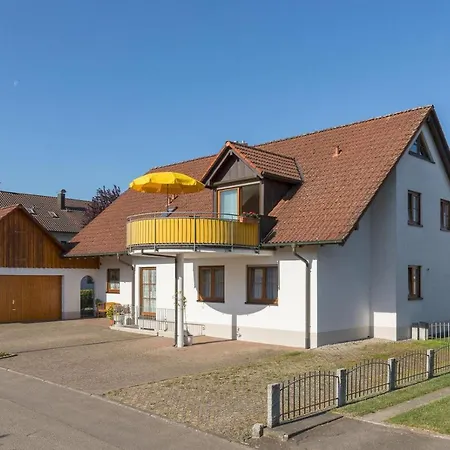 1 Baur Nr 2 Apartment *