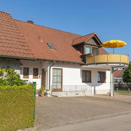 1 Baur Nr 2 Apartment *